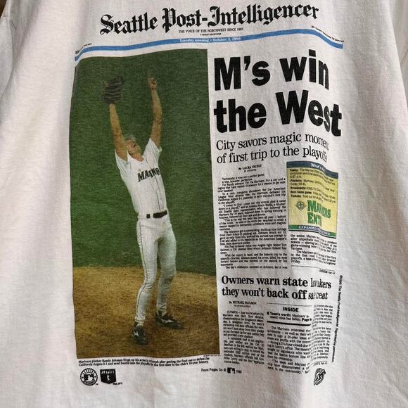 Vintage 1995 Seattle Mariners Newspaper Shirt - Picture 5 of 7